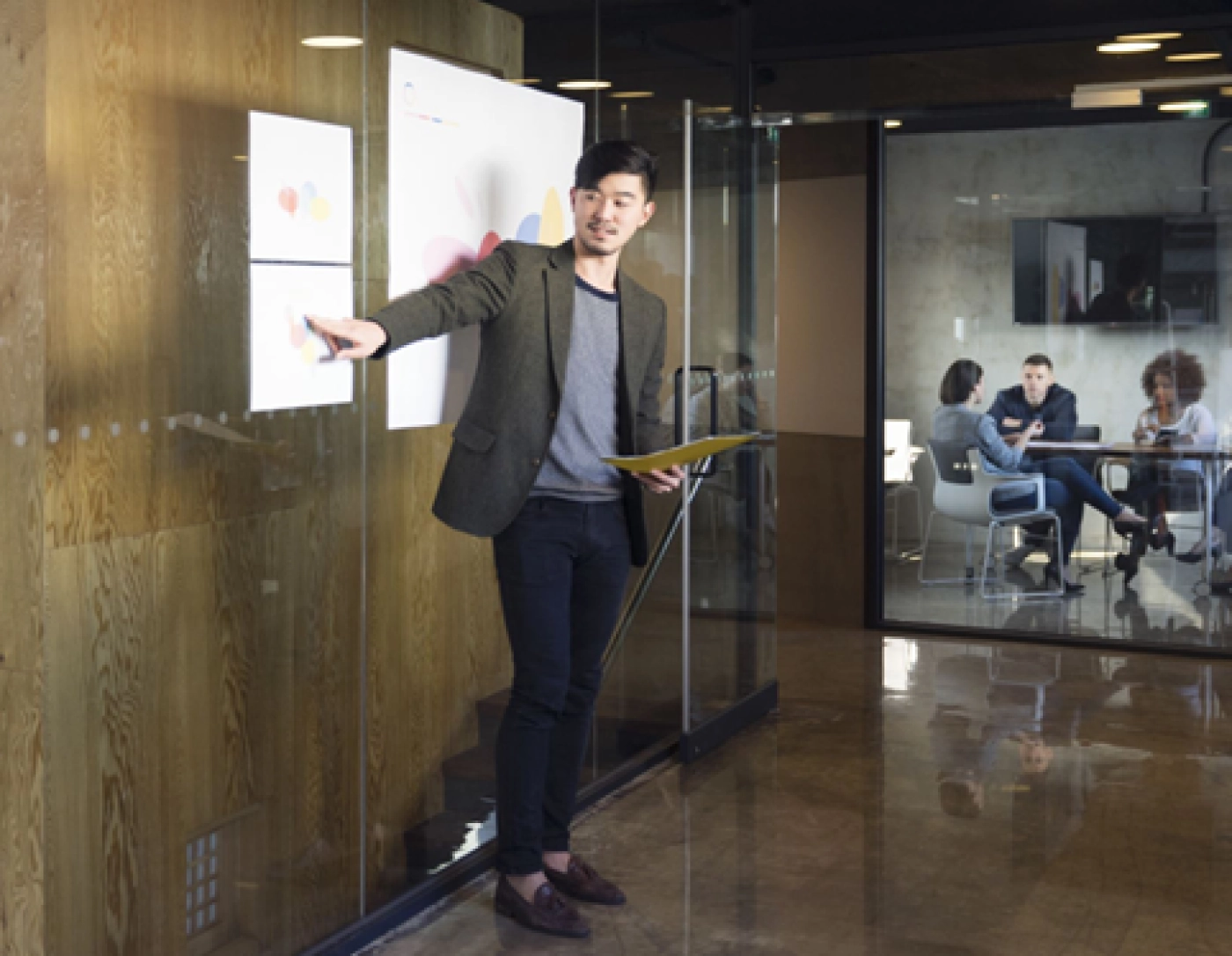 From quotes to satisfaction surveys: with us, you always get more than just an insurance or warranty product. Whether you need a tariff package, marketing measures, a claims portal, explanatory videos, reports, digital application processes, or branded policies, we leave nothing to be desired.