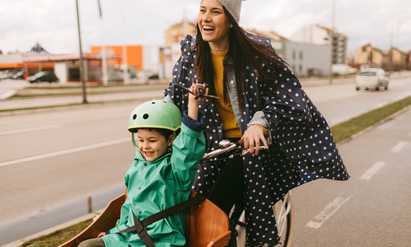 NachhaltigkeitWir übernehmen Verantwortung für Umwelt, Menschen und unternehmerische Entscheidungen. Unseren Co2-Verbrauch reduzieren wir fortlaufend. Außerdem gleichen wir unsere Emissionen mit sozialen und ökologischen Projekten aus. Derzeit fördern wir ein Waldschutzprojekt in Brasilien, das der Umwelt hilft und vor Ort Bildungsangebote und Einkommens-möglichkeiten schafft.  Mehr erfahren
